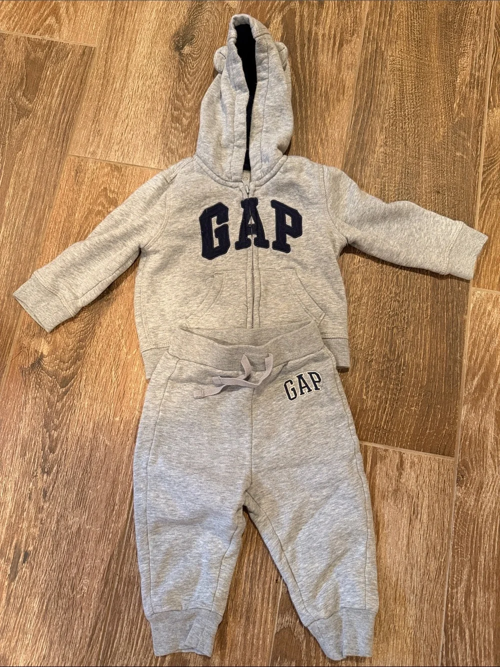 GAP Gray Hooded Zip Sweatshirt and Joggers Set with Navy Logo